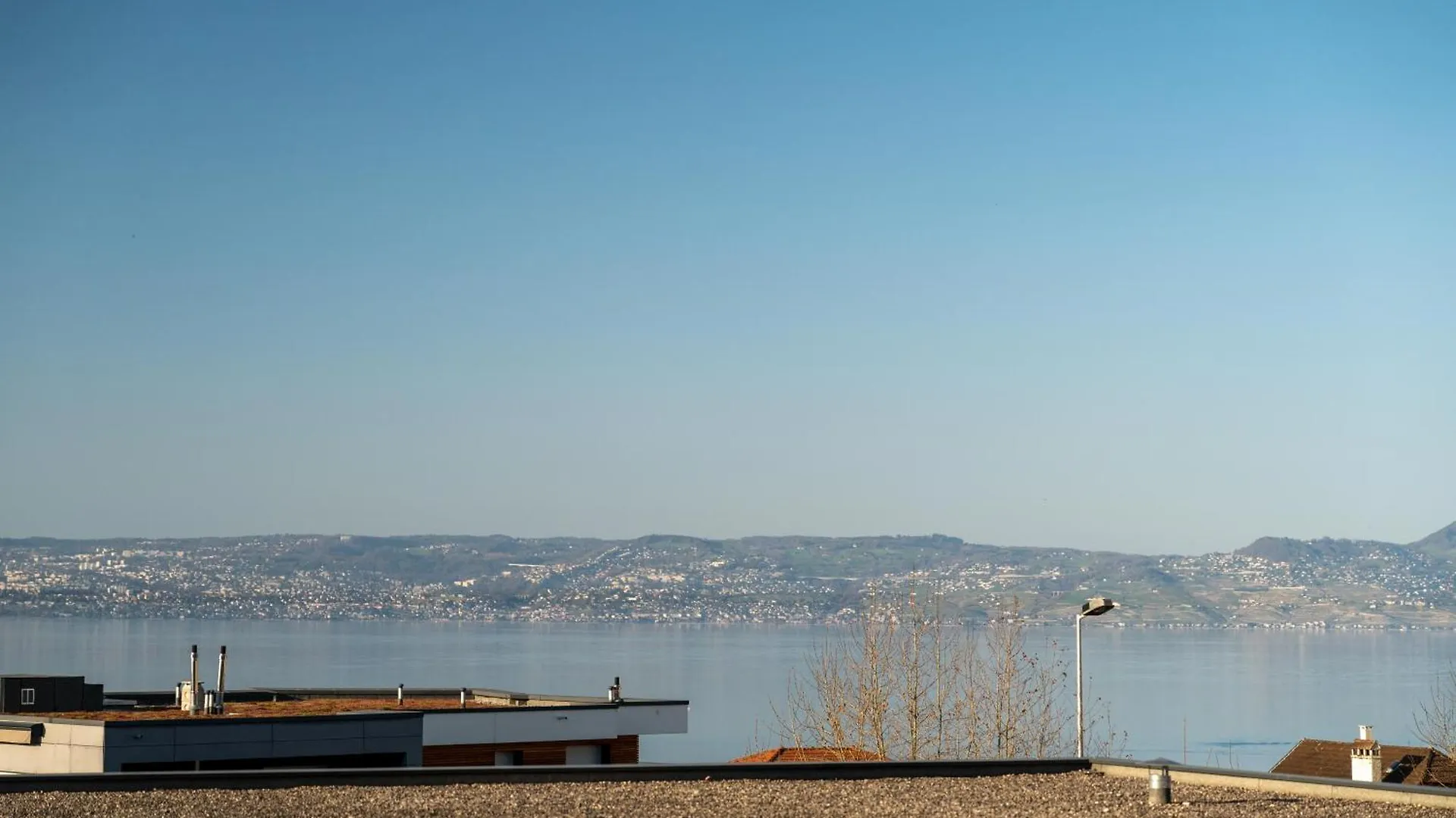 Bright Modern Apartment With Lake View In Evian Neuvecelle
