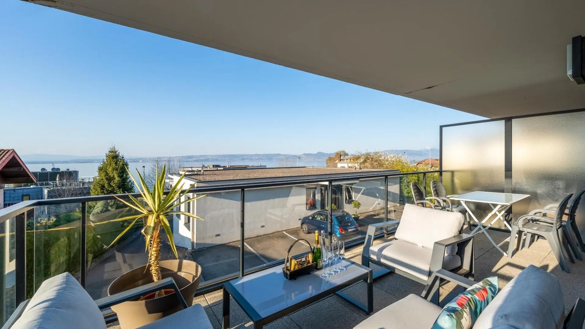 Bright Modern Apartment With Lake View In Evian Neuvecelle 0*,  فرنسا