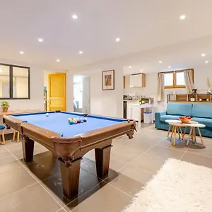 Maison d'hôtes Avec Billard, Cinema Et Terrasse Privatises, Neuvecelle